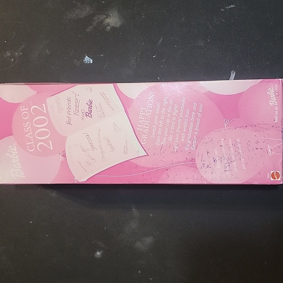 Barbie class of 2002 - Picture 2 of 2